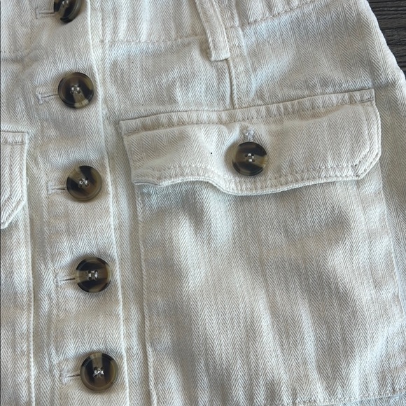 FOREVER 21     Cream A-line Mini Skirt with Cargo Style - Picture 4 of 8